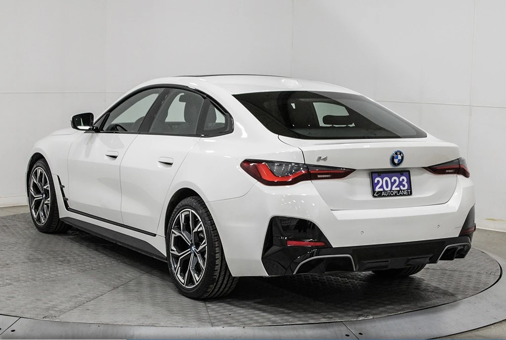 BMW i4 eDrive40 Coupe, снимка 4 - Автомобили и джипове - 53785336