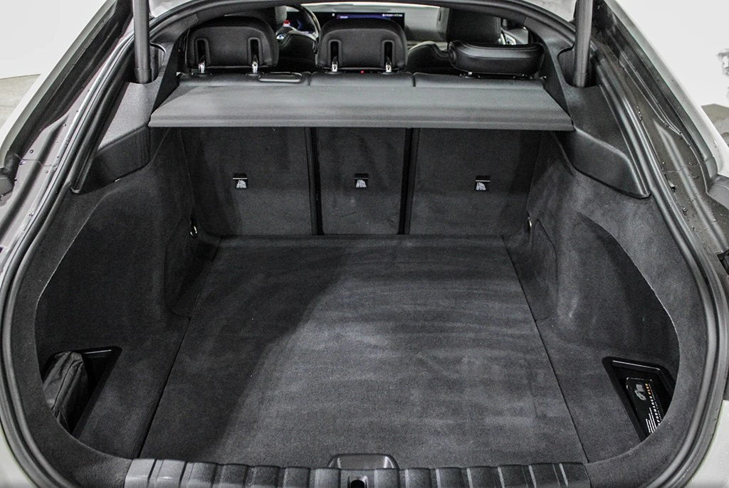 BMW i4 eDrive40 Coupe, снимка 14 - Автомобили и джипове - 53785336