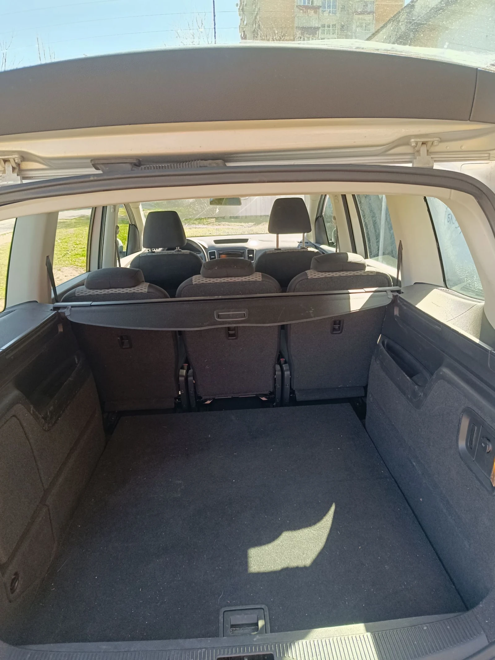 VW Sharan 4MOTION, снимка 6 - Автомобили и джипове - 53857491