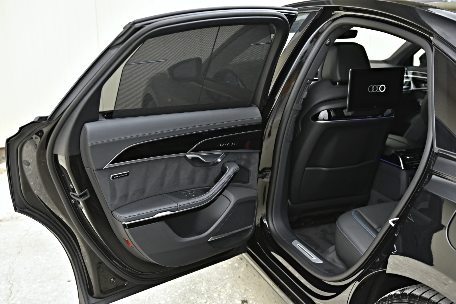 Audi A8 6.0TFSIe 3xSLINE 3xTV 360 B&O PANO S8-SITZE , снимка 17 - Автомобили и джипове - 53879914