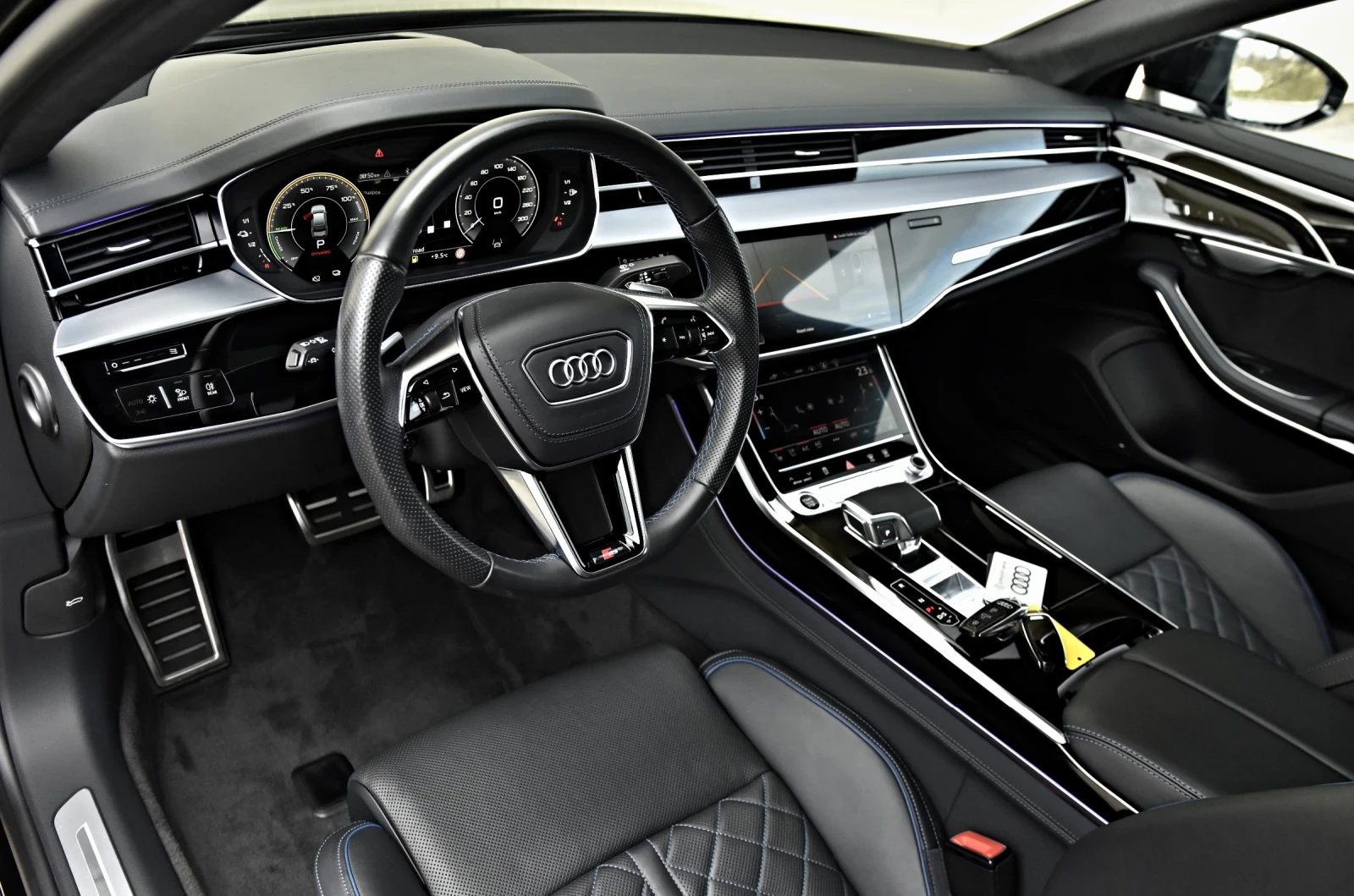 Audi A8 6.0TFSIe 3xSLINE 3xTV 360 B&O PANO S8-SITZE , снимка 9 - Автомобили и джипове - 53879914