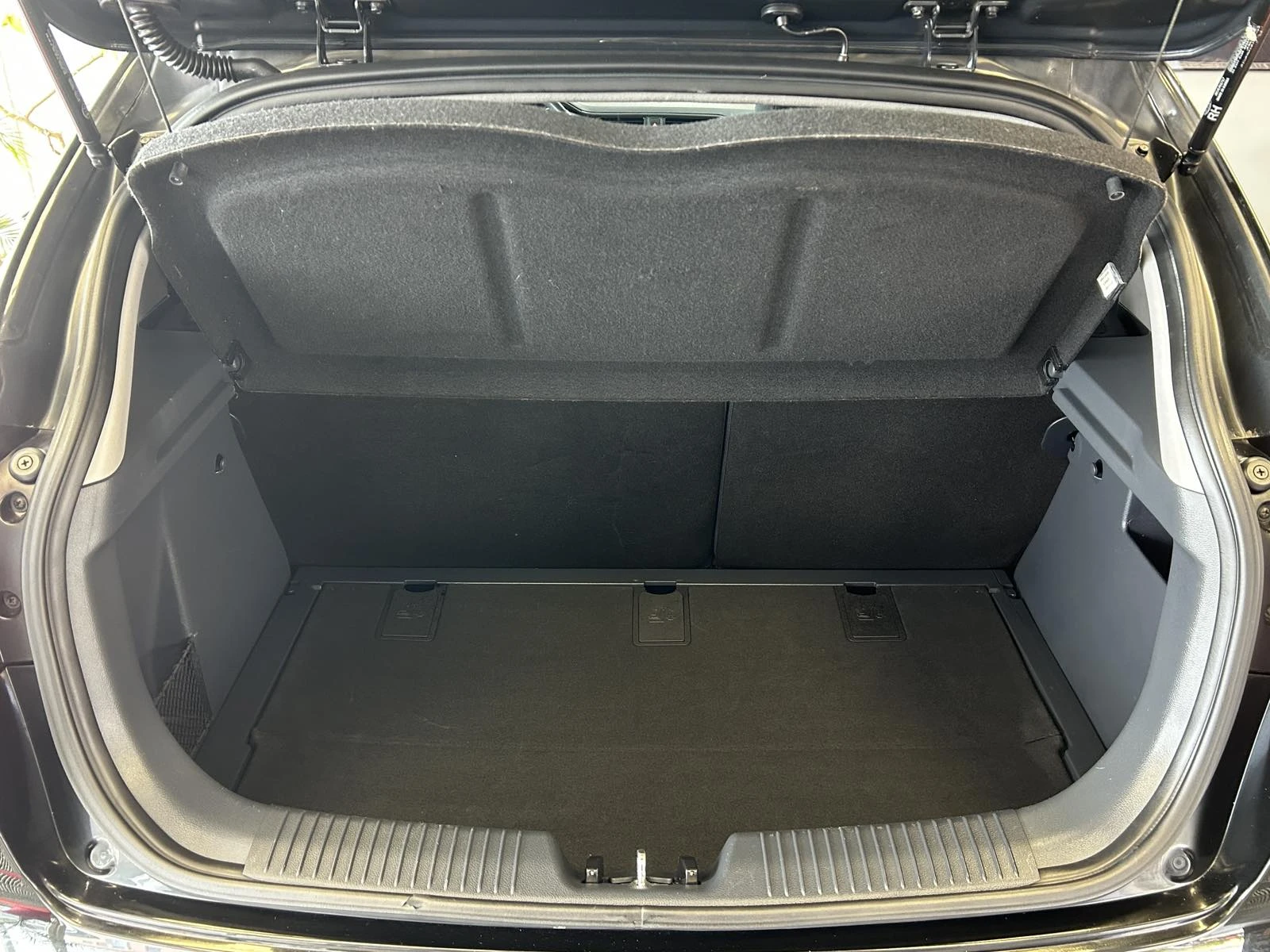 Kia Rio 1.2I 85КС, снимка 16 - Автомобили и джипове - 54207284