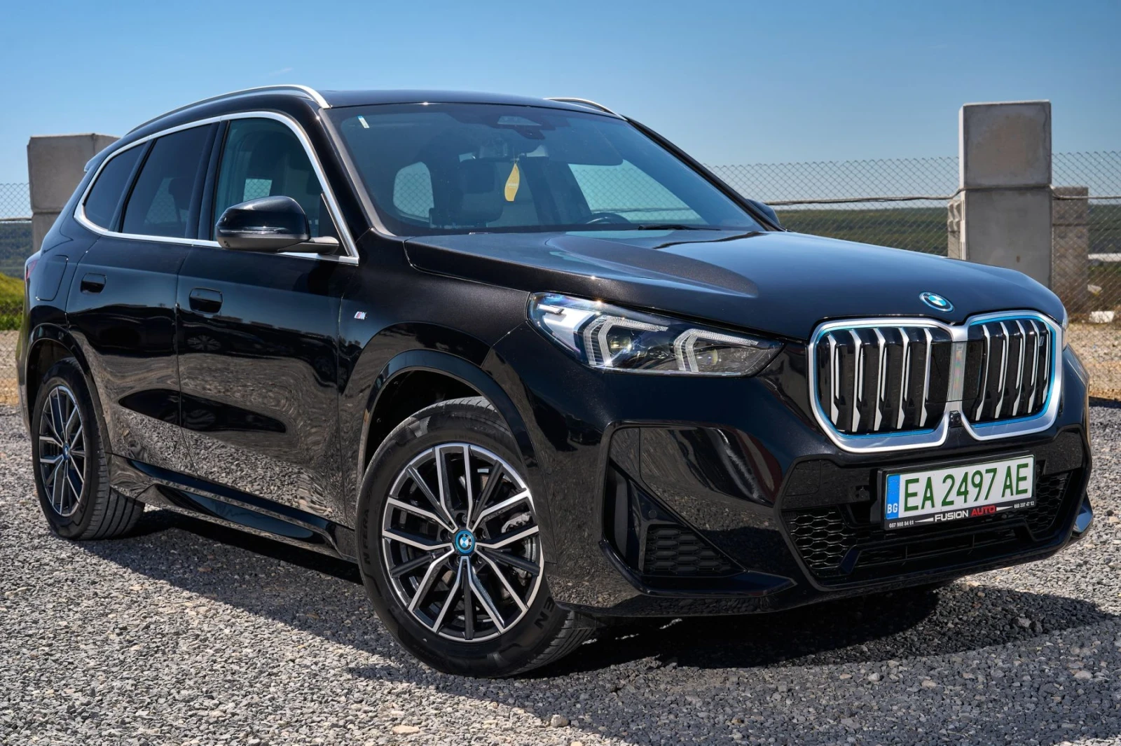 BMW iX1  XDrive30 * M-Performance * INDIVIDUAL 1/300, снимка 3 - Автомобили и джипове - 54386579