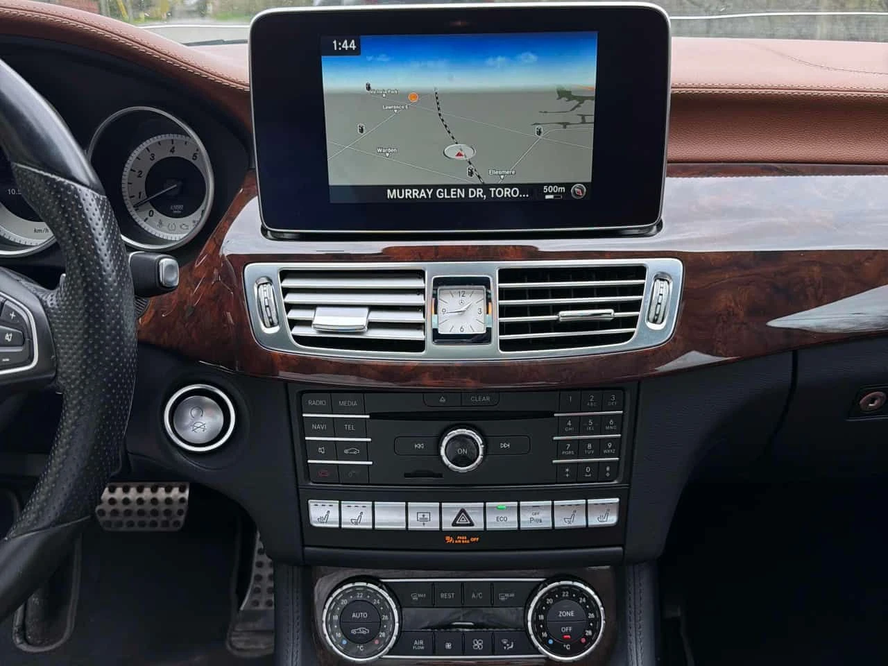 Mercedes-Benz CLS 500 /360/DISTRONIC/ОБДУХВАНЕ , снимка 10 - Автомобили и джипове - 54562977