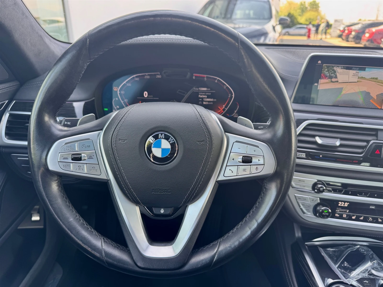 BMW 740 xDrive, снимка 15 - Автомобили и джипове - 54562499