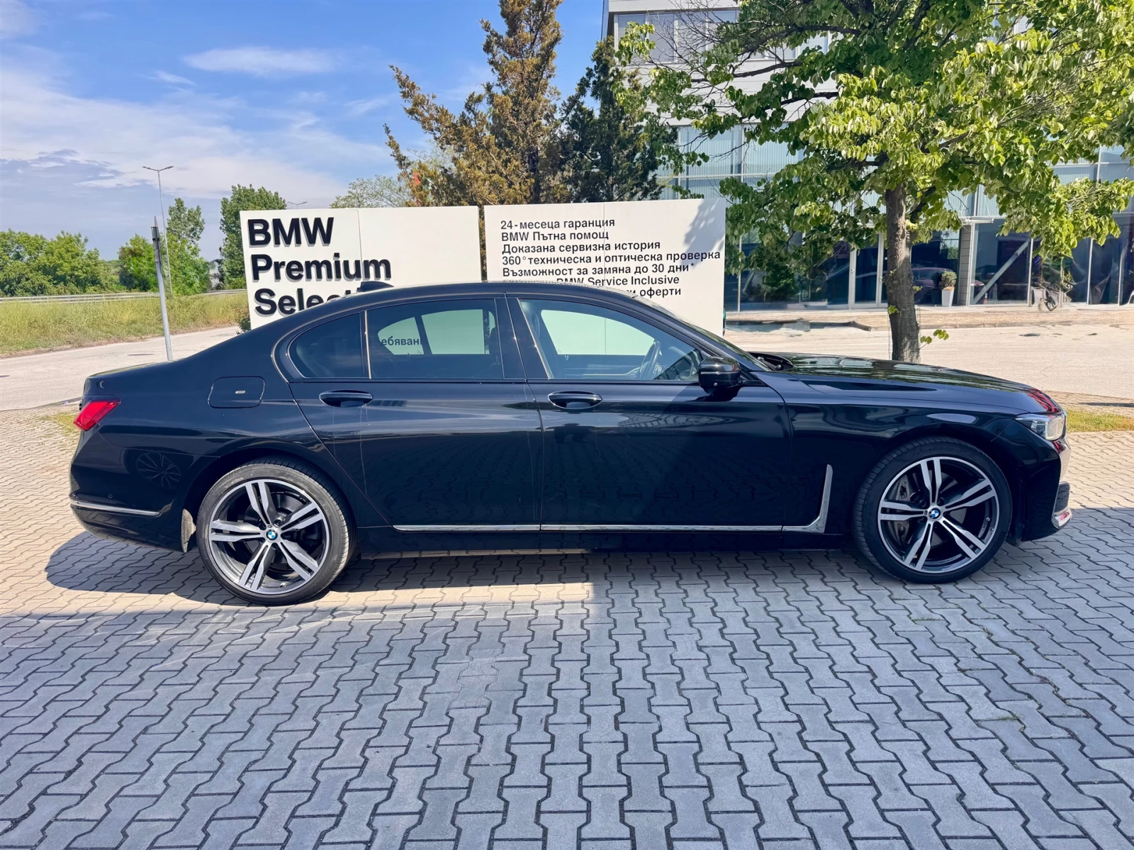 BMW 740 xDrive, снимка 3 - Автомобили и джипове - 54562499