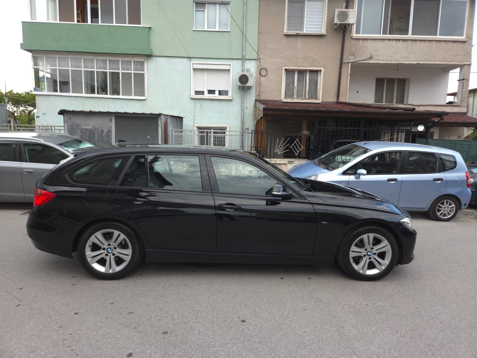 BMW 320 d Sport , снимка 10 - Автомобили и джипове - 54933816