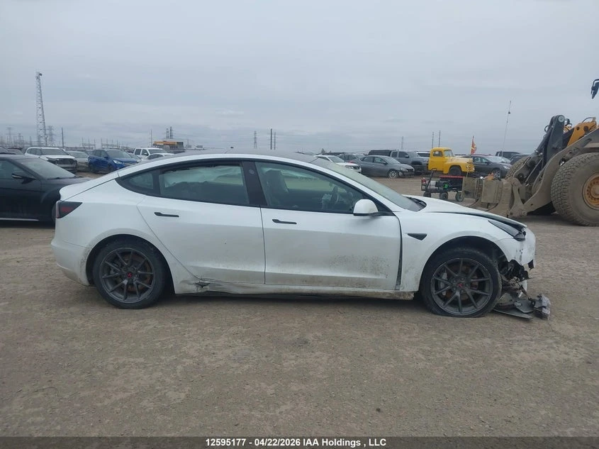 Tesla Model 3 Facelift 4x4 LR Термопомпа, снимка 12 - Автомобили и джипове - 54965538