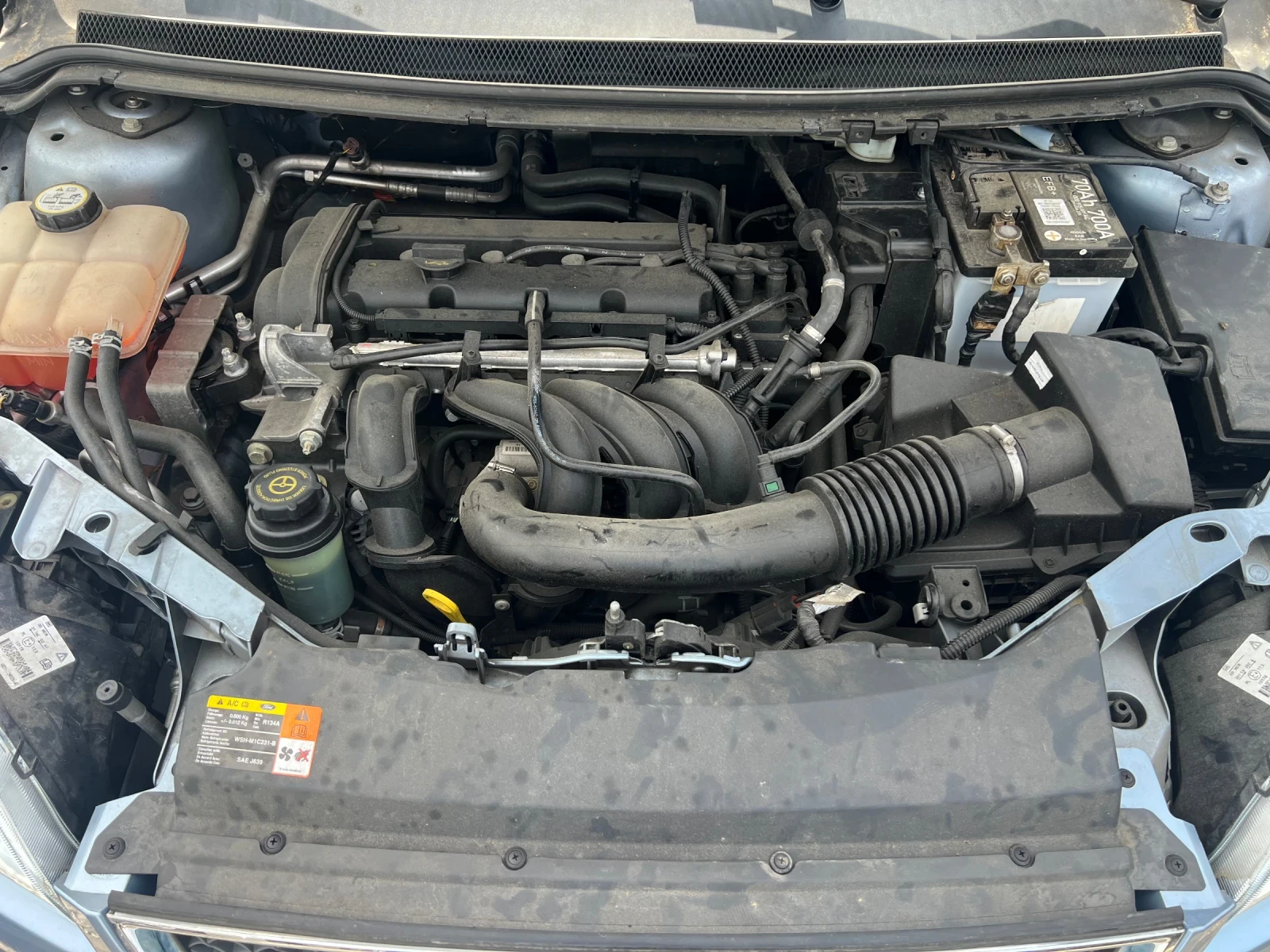 Ford Focus 1.6i AVTOMAT 88787km, снимка 12 - Автомобили и джипове - 54980809