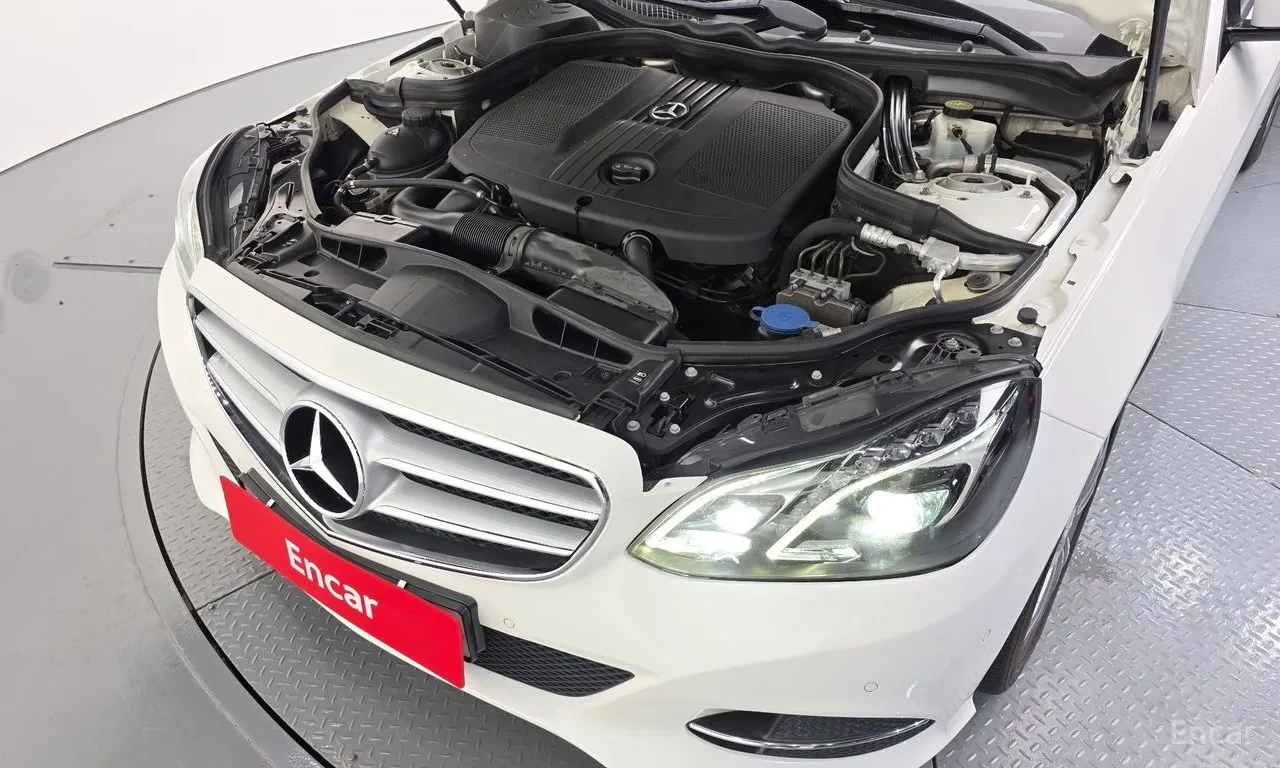Mercedes-Benz E 220 задно предаване, снимка 3 - Автомобили и джипове - 55476134