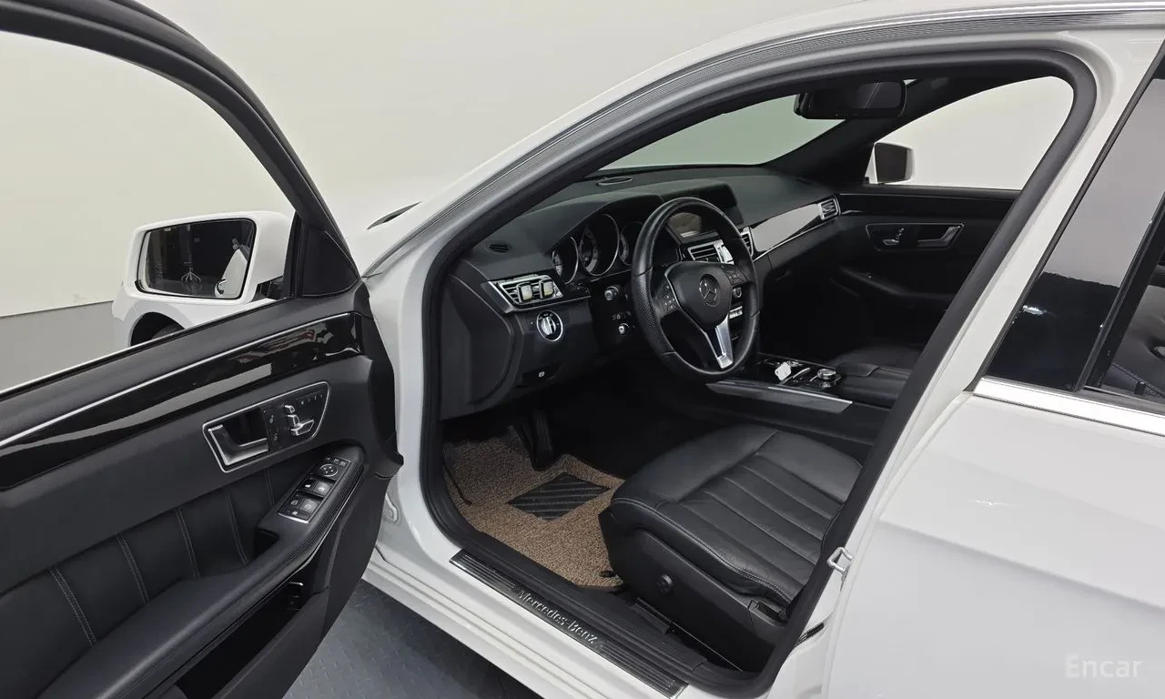 Mercedes-Benz E 220 задно предаване, снимка 6 - Автомобили и джипове - 55476134