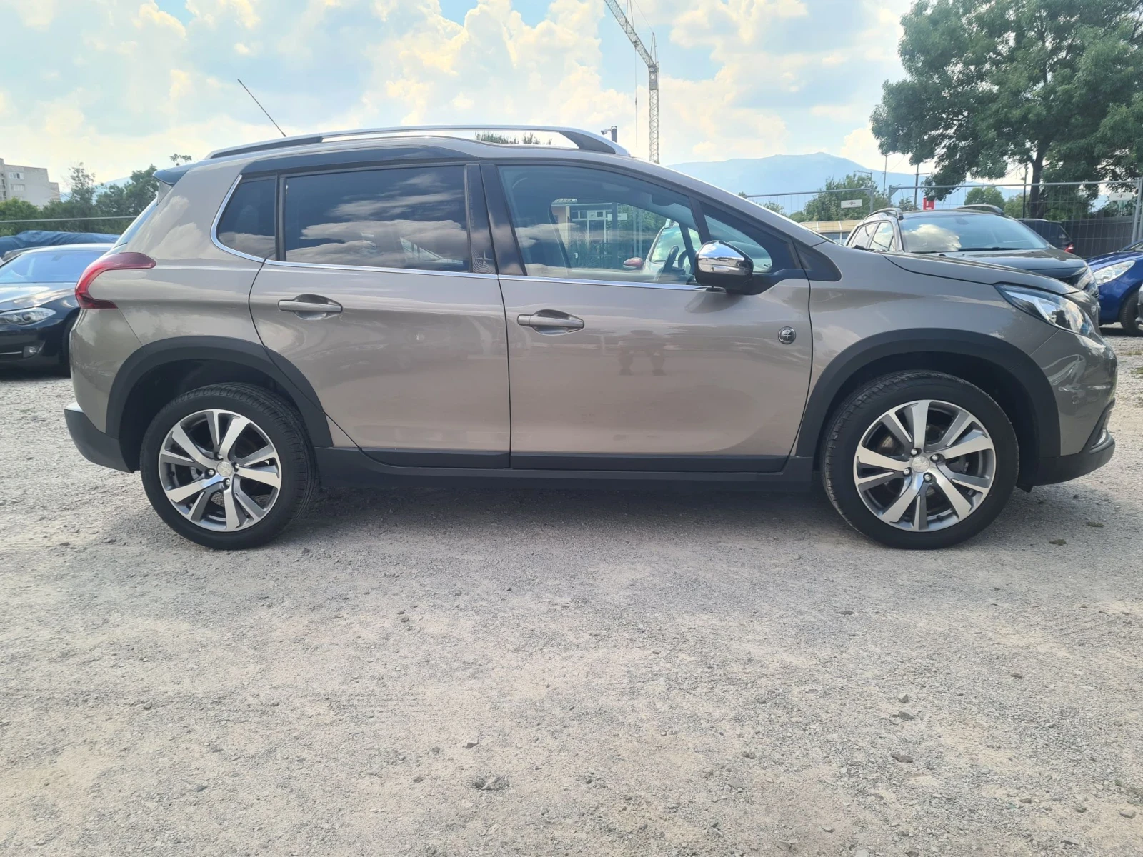 Peugeot 2008 1.2i 110p.s CROSSWAY / EVRO 6B , снимка 4 - Автомобили и джипове - 55630151