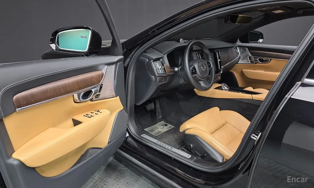 Volvo S90 B5* Ultimate Bright* AWD* 360* B AND W* , снимка 6 - Автомобили и джипове - 55726978