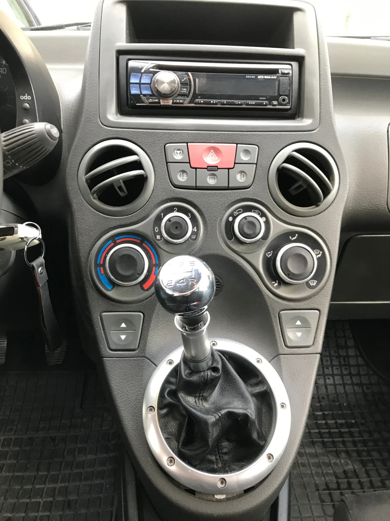 Fiat Panda 1, 2 60к.с. Газов инж., снимка 10 - Автомобили и джипове - 55799879