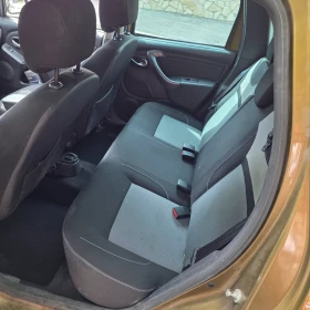 Dacia Duster 1.6 Sce LPG, снимка 6