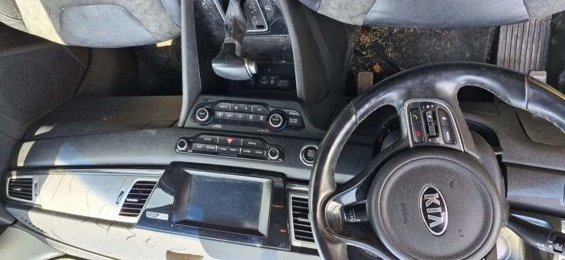 Kia Niro, снимка 8 - Автомобили и джипове - 50775888