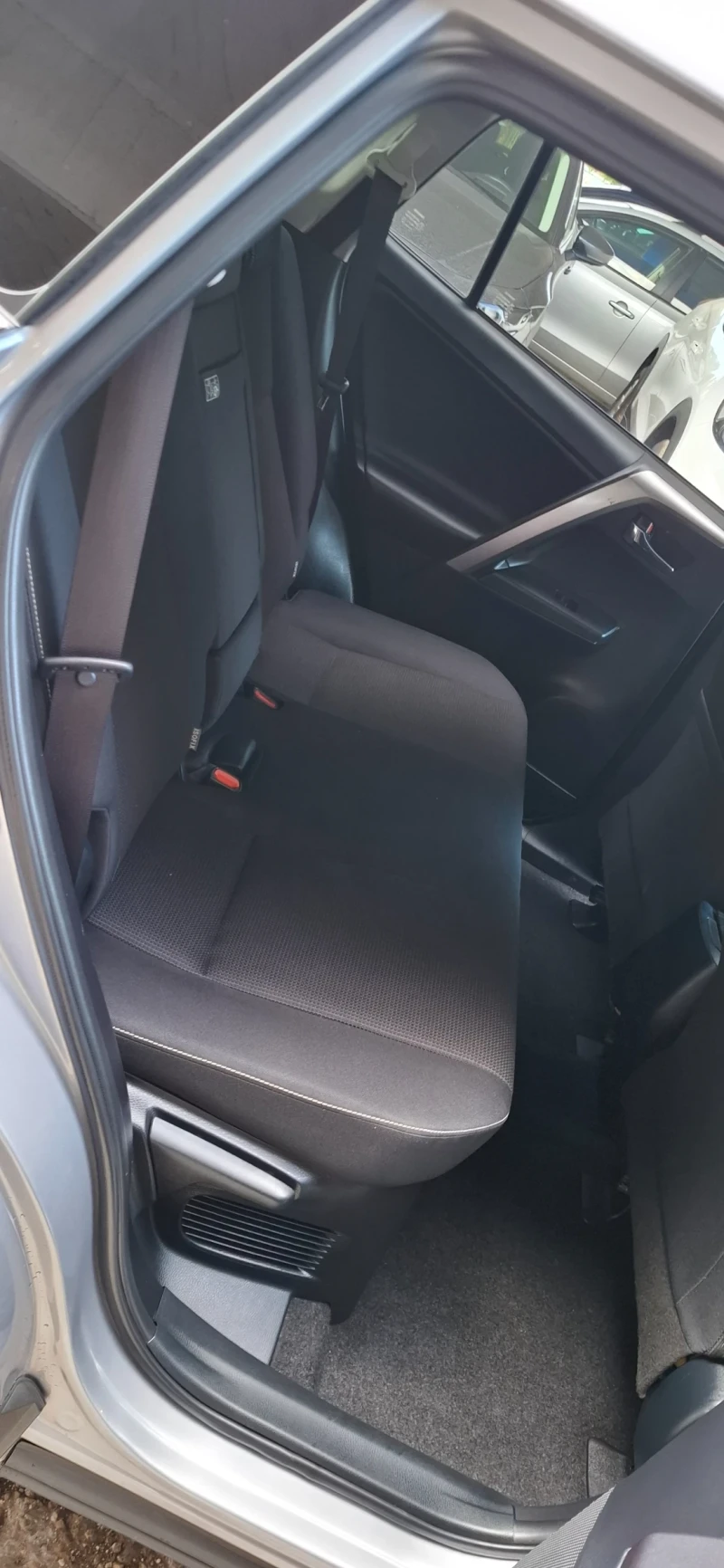 Toyota Rav4 2.5  Bensin Hybrid Navi Камера Swiss, снимка 15 - Автомобили и джипове - 51554120