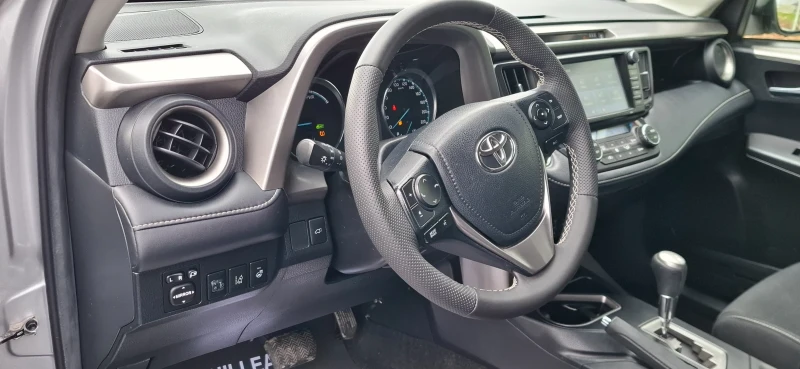Toyota Rav4 2.5  Bensin Hybrid Navi Камера Swiss, снимка 16 - Автомобили и джипове - 51554120