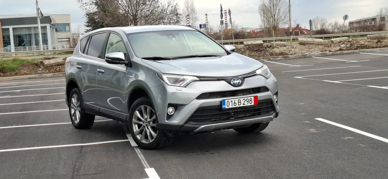 Toyota Rav4 2.5  Bensin Hybrid Navi Камера Swiss