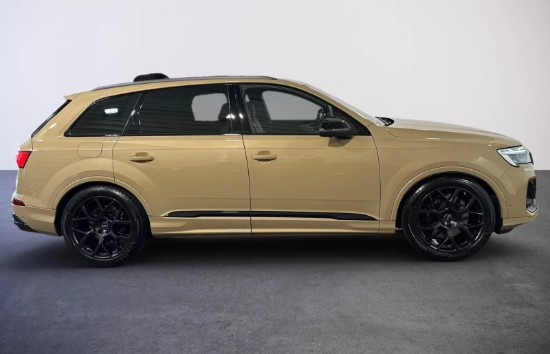 Audi SQ7  QUATTRO 7 SITZE+ HD MATRIX, снимка 3 - Автомобили и джипове - 52040137