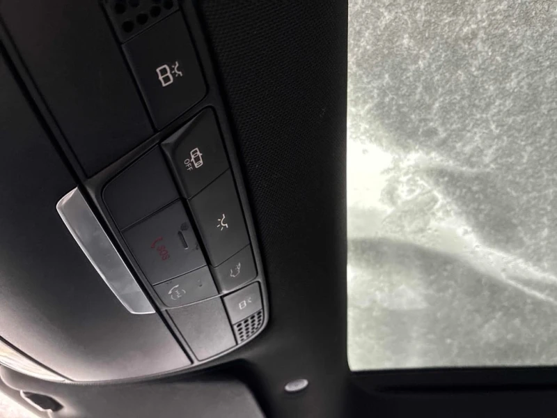 Mercedes-Benz GLC 300 * CARFAX * ЦЕНА ДО БГ, снимка 14 - Автомобили и джипове - 52751458