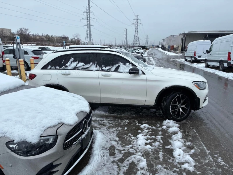 Mercedes-Benz GLC 300 * CARFAX * ЦЕНА ДО БГ, снимка 3 - Автомобили и джипове - 52751458