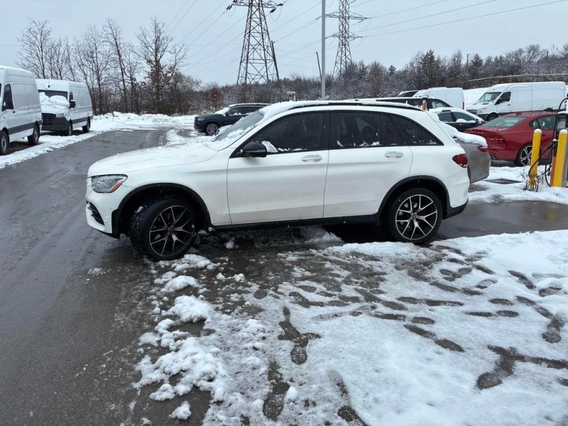 Mercedes-Benz GLC 300 * CARFAX * ЦЕНА ДО БГ, снимка 2 - Автомобили и джипове - 52751458