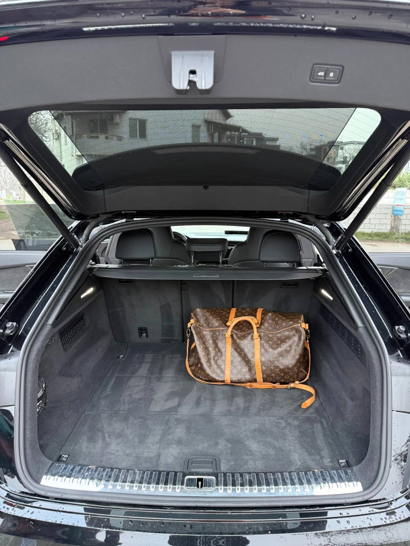 Audi SQ8 BLACK OPTICS, 22'' , Bang&Olufsen, PANO, 3, снимка 13 - Автомобили и джипове - 52863657