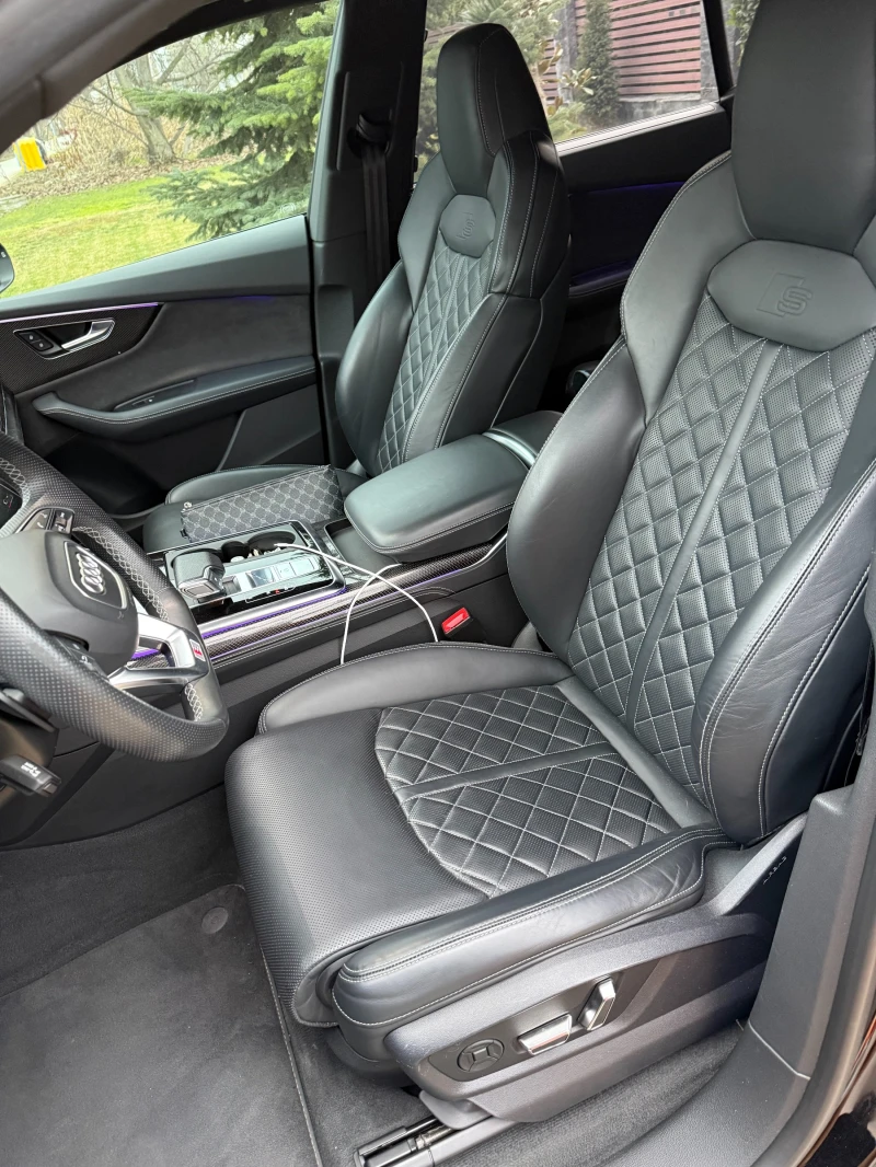Audi SQ8 BLACK OPTICS, 22'' , Bang&Olufsen, PANO, 3, снимка 4 - Автомобили и джипове - 52863657