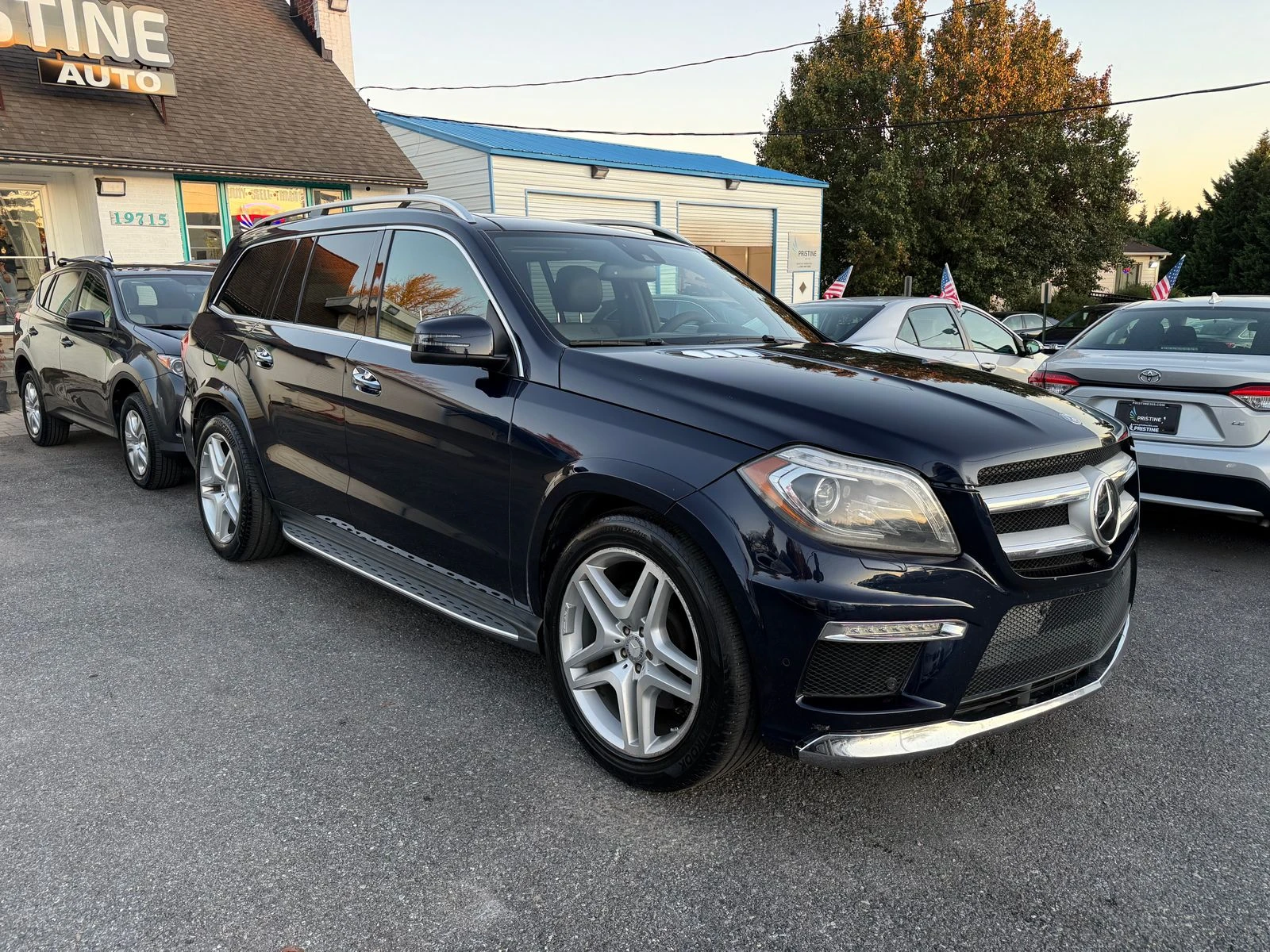 Mercedes-Benz GL 550 MERCEDES BENZ GL 550 4MAТIC | ТОП ОФЕРТА | НАЛИЧЕН, снимка 1