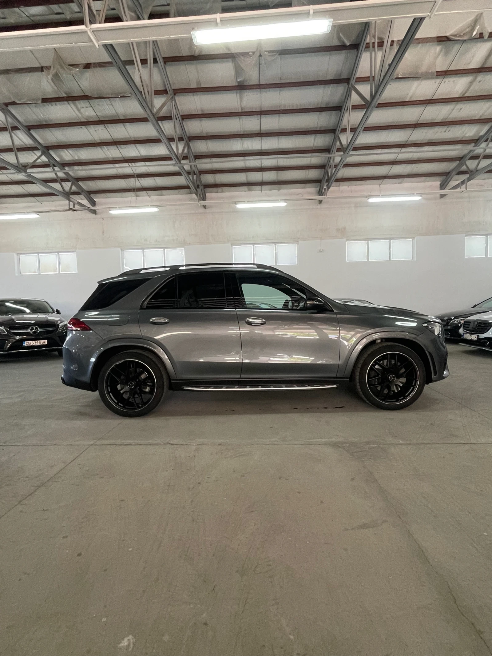 Mercedes-Benz GLE 450 AMG 6.3Face/Панор/head-up/обдух/дистр/теглич/360/ФУЛЛ! - изображение 7