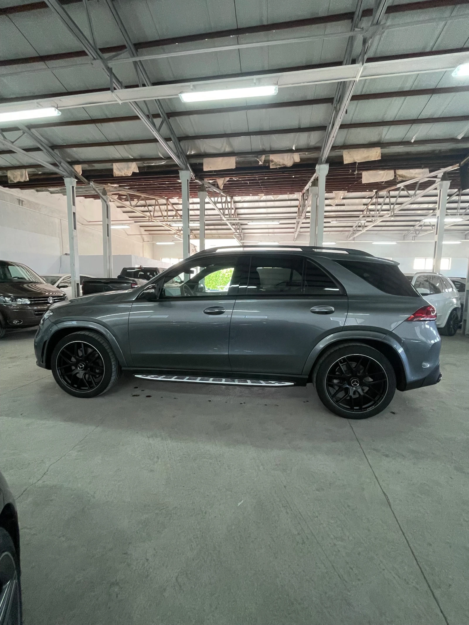 Mercedes-Benz GLE 450 AMG 6.3Face/Панор/head-up/обдух/дистр/теглич/360/ФУЛЛ! - изображение 8
