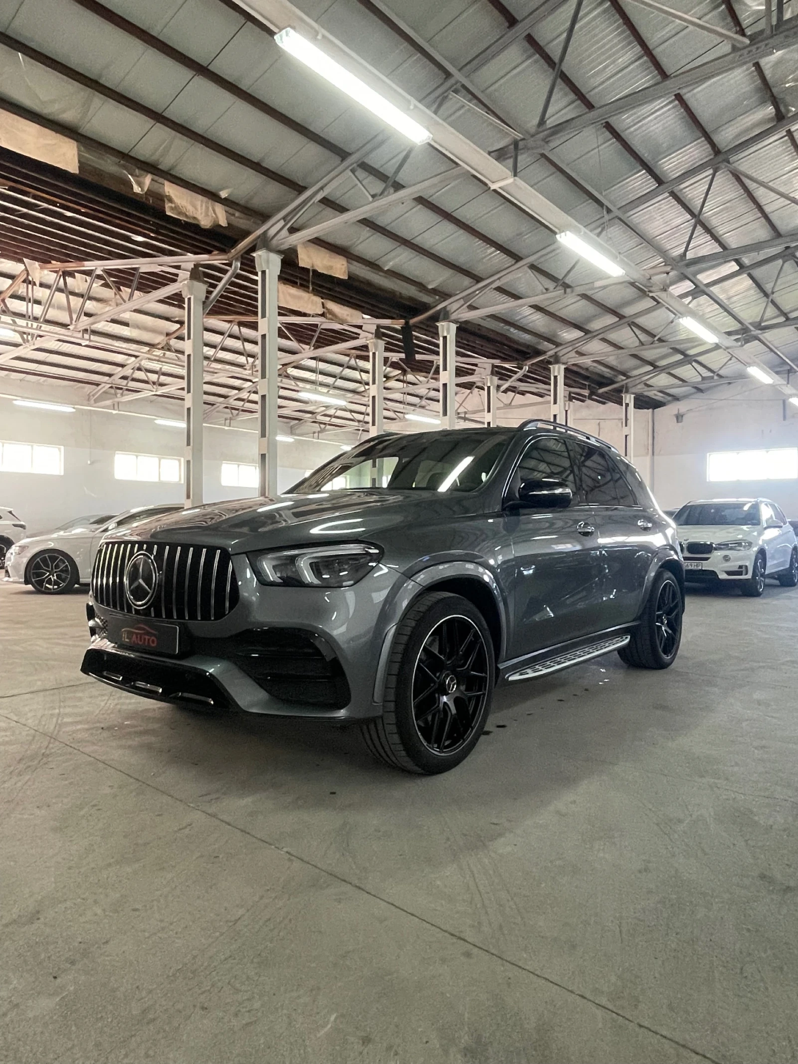 Mercedes-Benz GLE 450 AMG 6.3Face/Панор/head-up/обдух/дистр/теглич/360/ФУЛЛ! - изображение 2