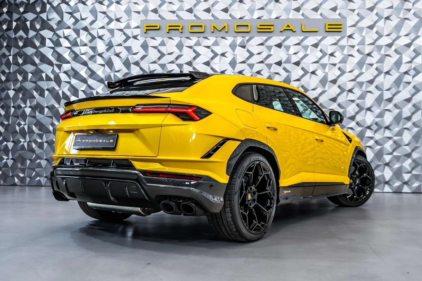 Lamborghini Urus Performante* Carbon* B&O* 360* Лизинг - изображение 4