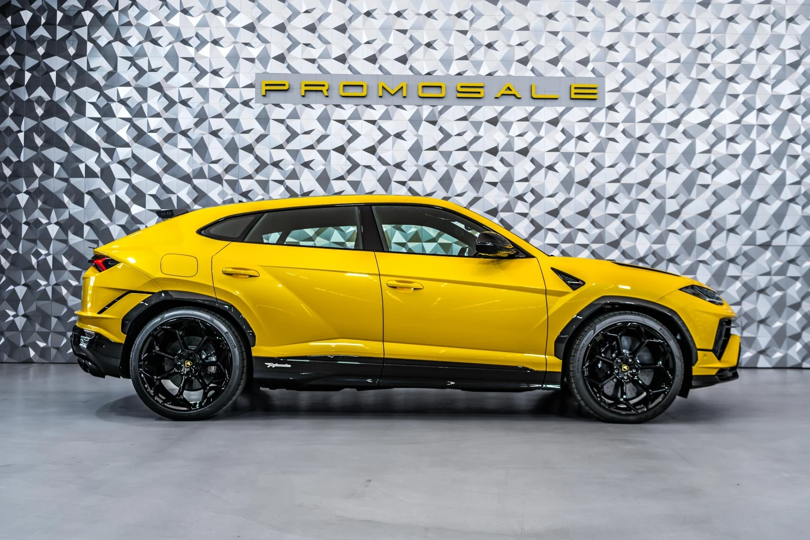 Lamborghini Urus Performante* Carbon* B&O* 360* Лизинг - изображение 6