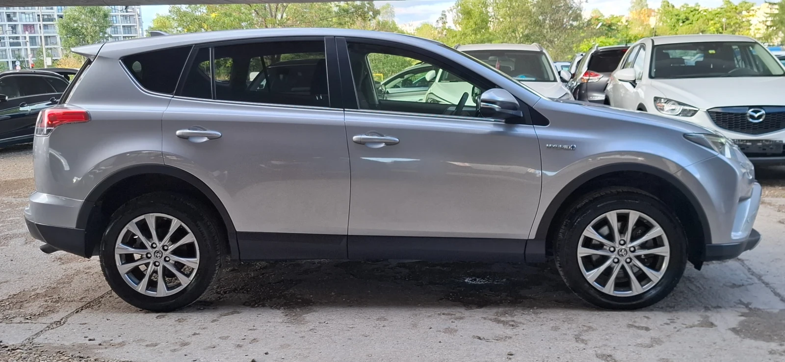Toyota Rav4 2.5  Bensin Hybrid Navi Камера Swiss - изображение 4