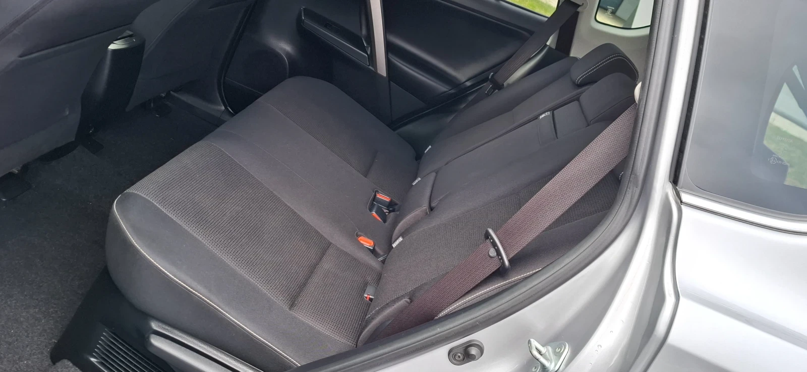 Toyota Rav4 2.5  Bensin Hybrid Navi ������ Swiss | Mobile.bg � ����������� 14