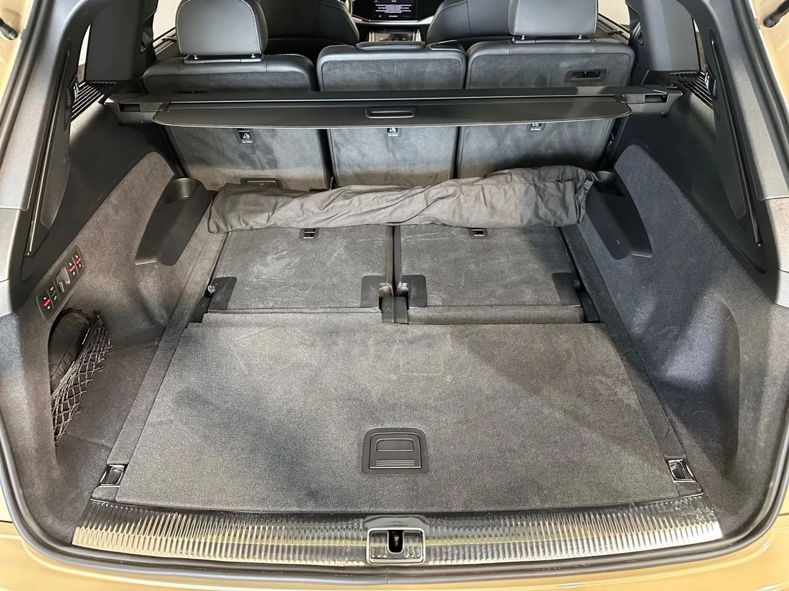 Audi SQ7  QUATTRO 7 SITZE+ HD MATRIX - изображение 10