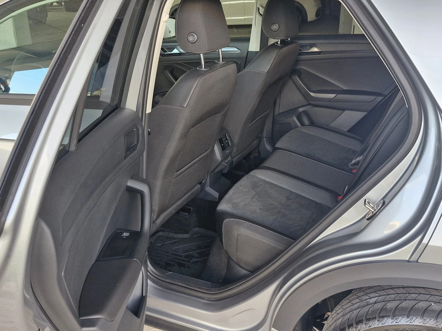 VW T-Roc VW T- Roc Style Plus 1.5 TSI OPF DSG | Mobile.bg � ����������� 7