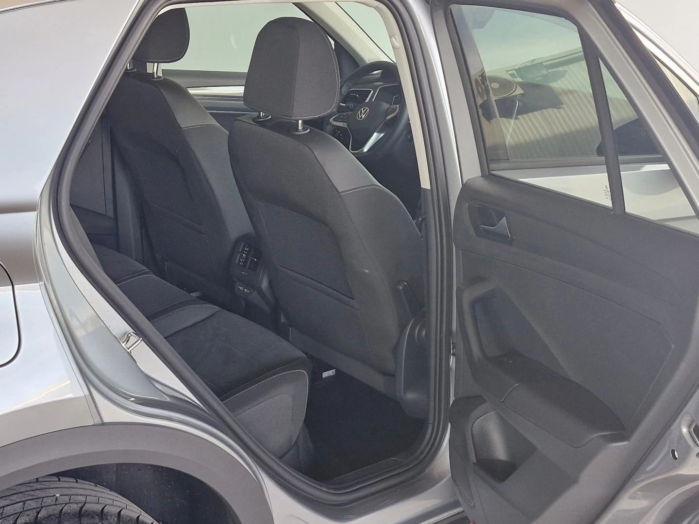 VW T-Roc VW T- Roc Style Plus 1.5 TSI OPF DSG | Mobile.bg � ����������� 9