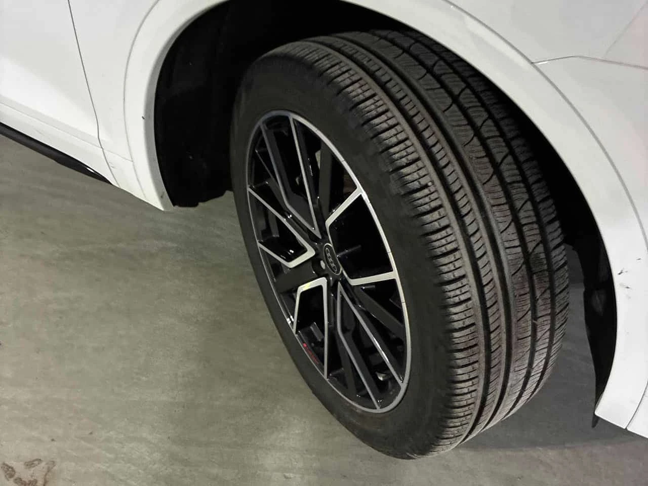 Audi Q5 * Progressiv * CARFAX * S LINE* ПАНОРАМА* KEYLESS, снимка 7 - Автомобили и джипове - 53978591