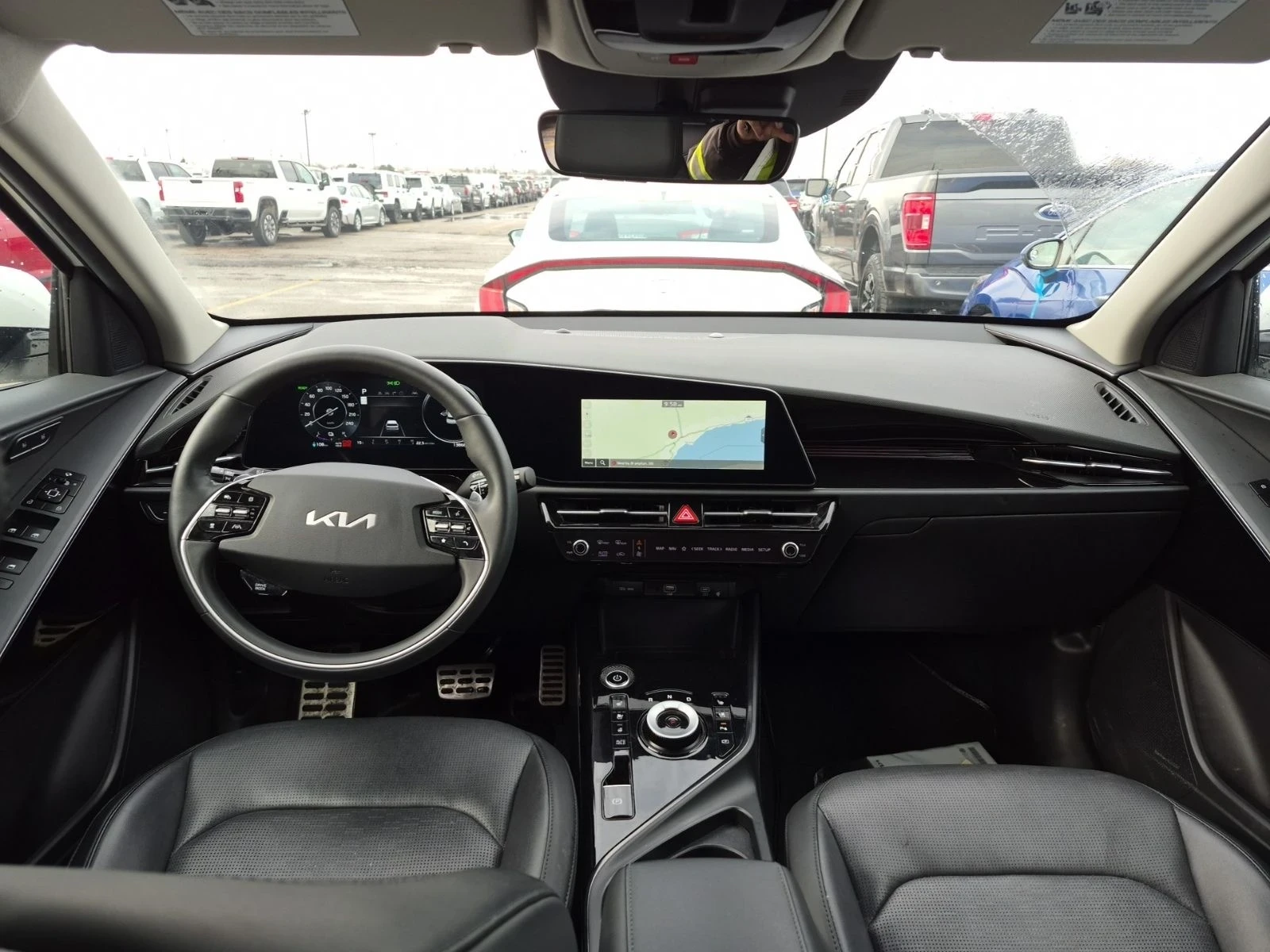 Kia Niro EV LIMITED-4D UTILITY* Обдух* Подгрев* CarPlay* , снимка 6 - Автомобили и джипове - 54189849