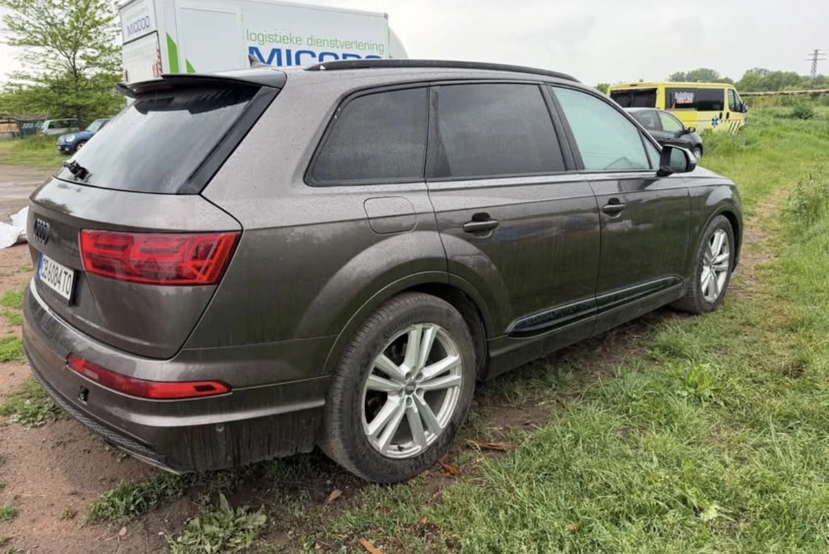 Audi Q7 S line, снимка 6 - Автомобили и джипове - 54790386