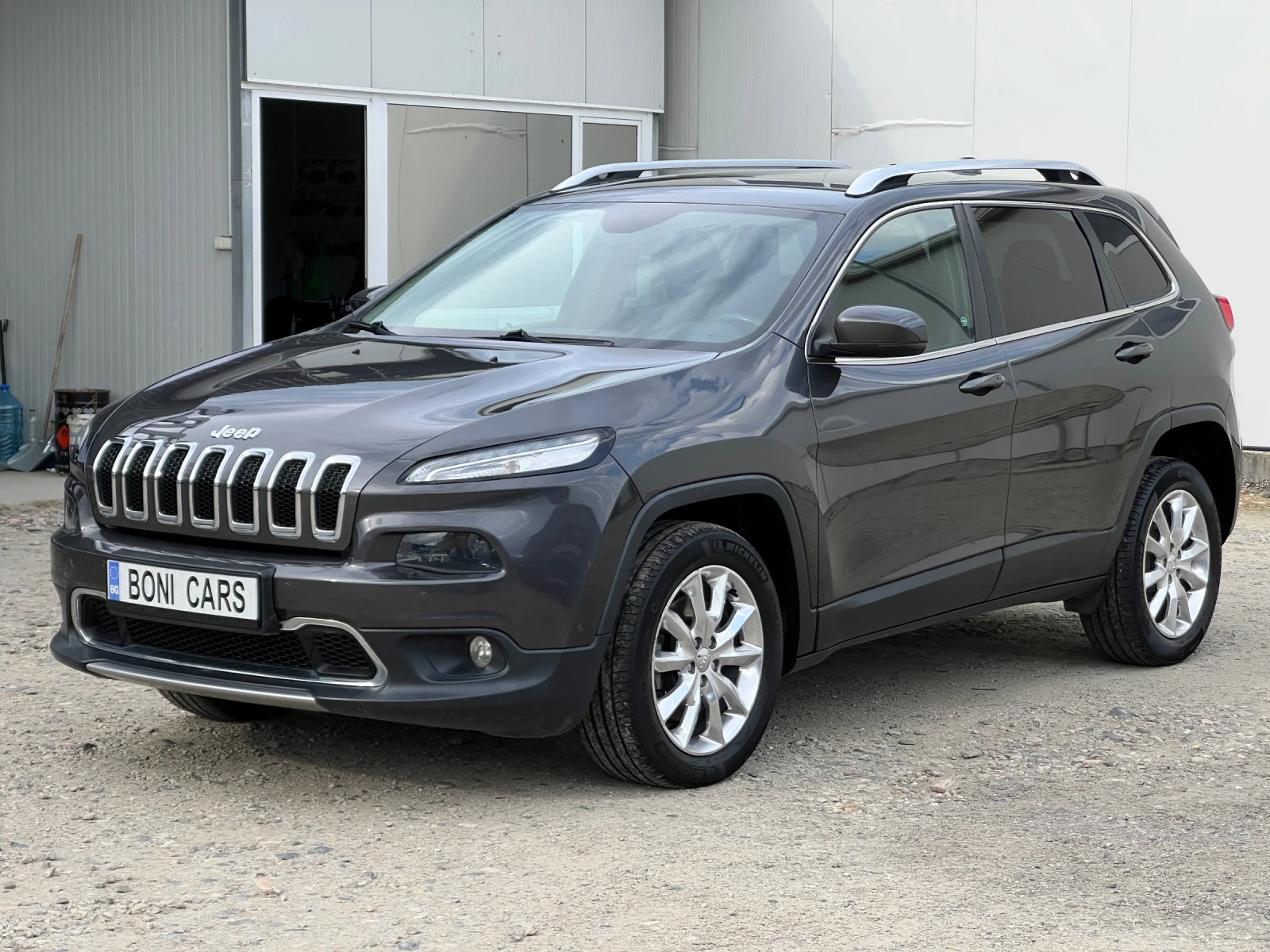 Jeep Cherokee LIMITED 2.2D-200к.с./4x4/Подгрев/Обдухване/Нави