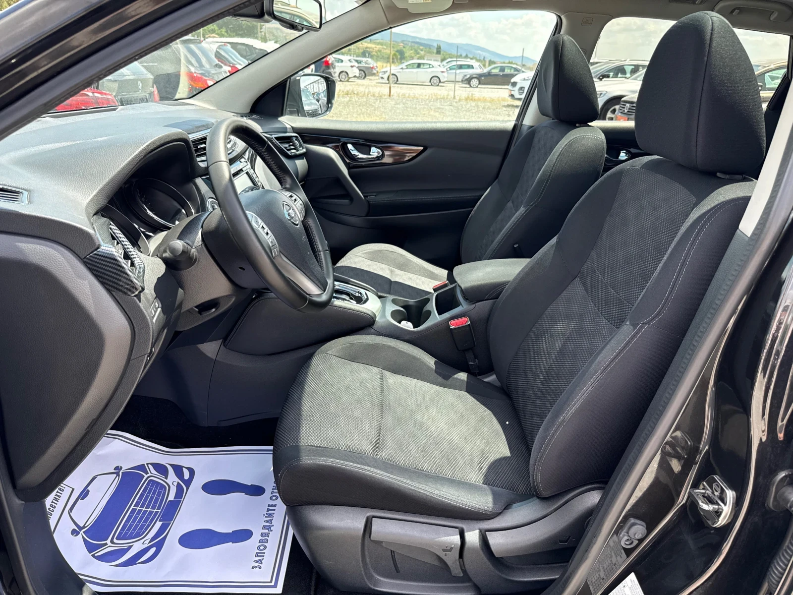 Nissan Qashqai (KATO НОВА), снимка 10 - Автомобили и джипове - 55047017