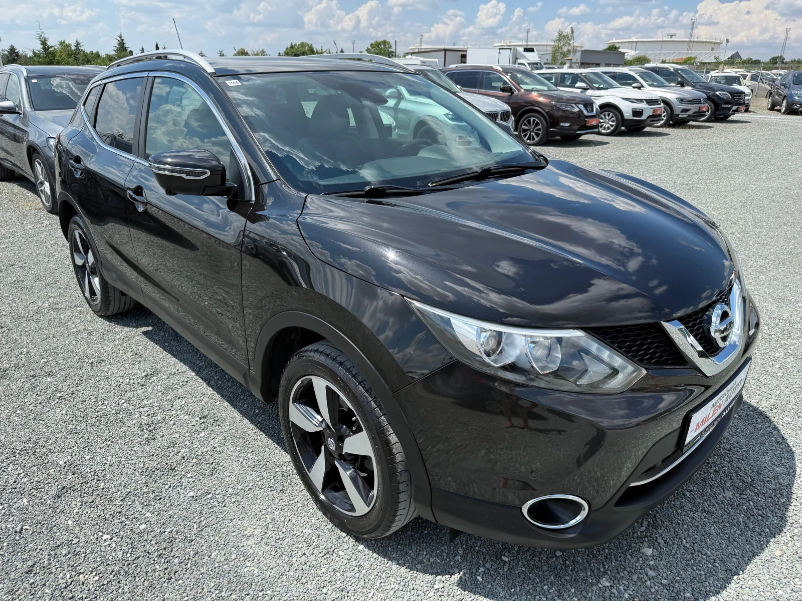 Nissan Qashqai (KATO НОВА), снимка 3 - Автомобили и джипове - 55047017