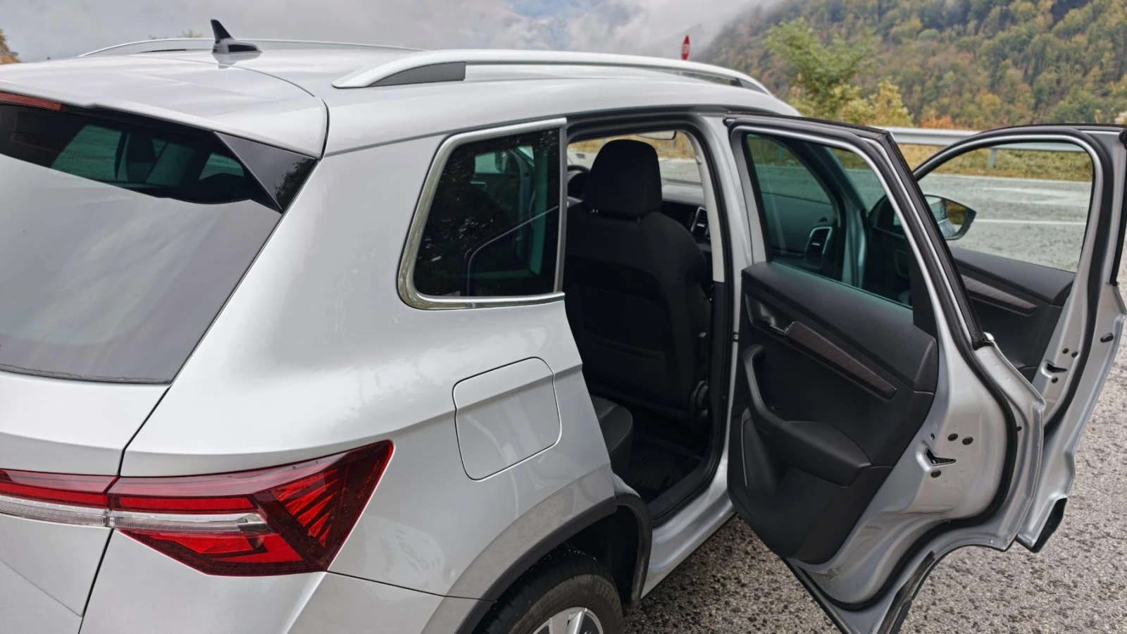 Skoda Karoq, снимка 7 - Автомобили и джипове - 56289246