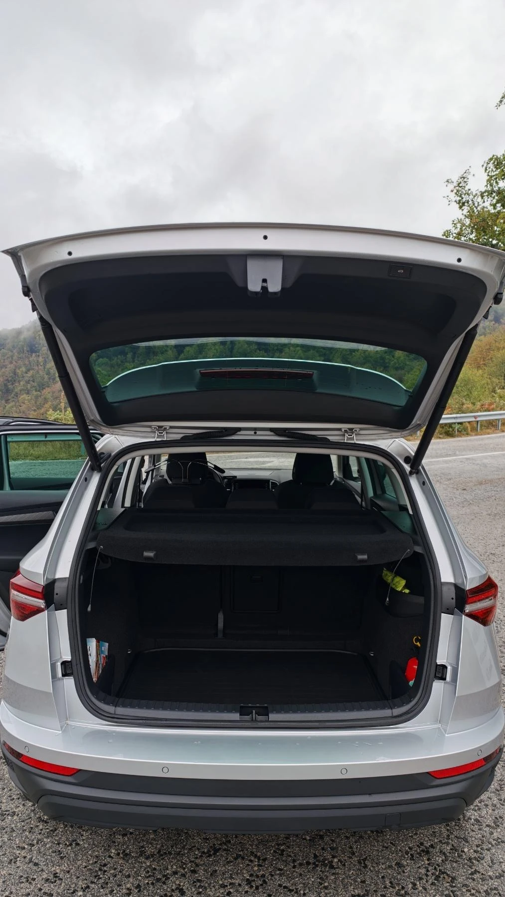 Skoda Karoq, снимка 8 - Автомобили и джипове - 56289246