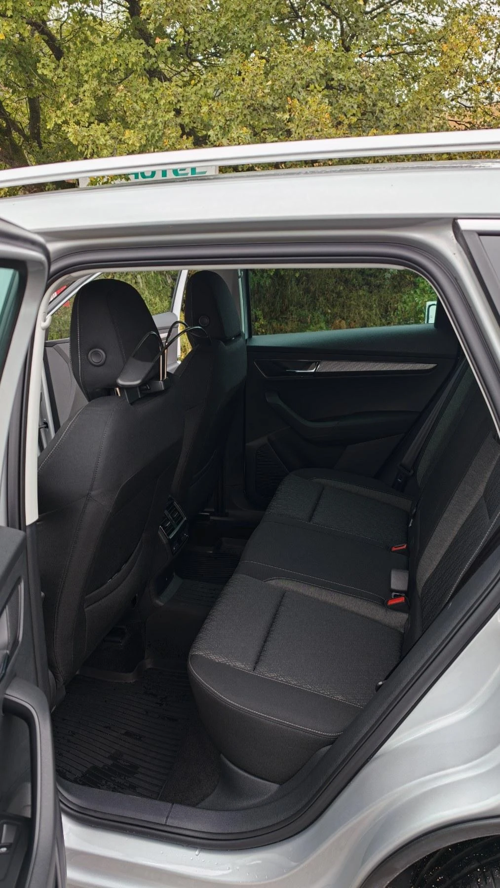 Skoda Karoq, снимка 14 - Автомобили и джипове - 56289246