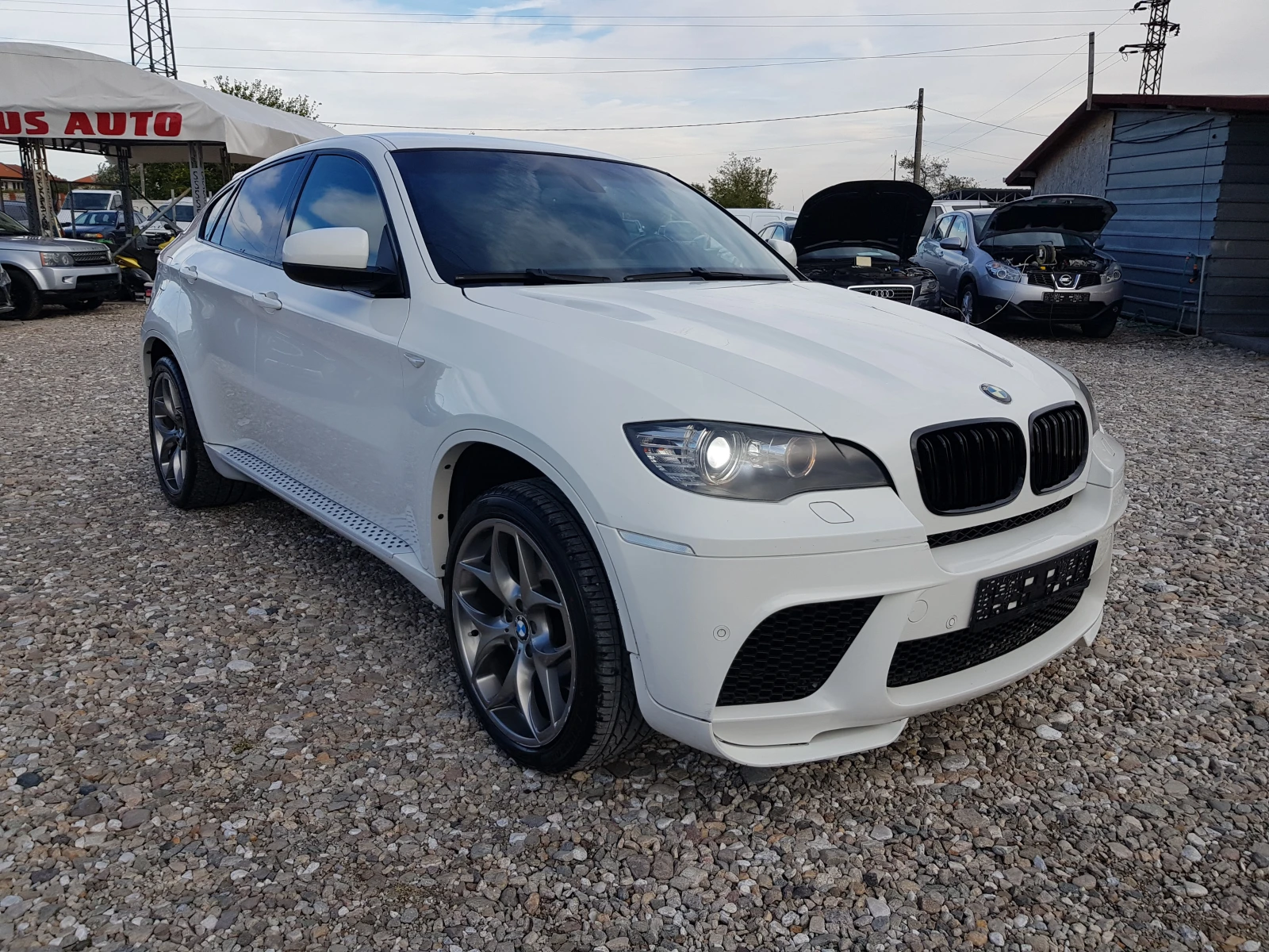 BMW X6 M-PERFORMANCE FACELIFT ЛИЗИНГ, снимка 3 - Автомобили и джипове - 56521339